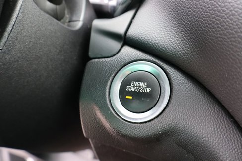 Used 2019 Chevrolet Equinox LT w/ LPO, Floor Liner Package image 15