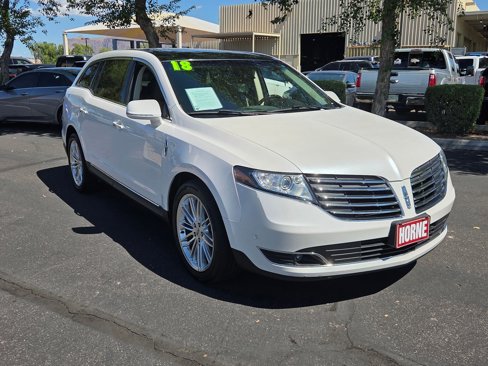 Used 2018 Lincoln MKT AWD w/ Technology Package image 3