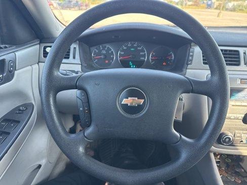 Used 2008 Chevrolet Impala LT image 48