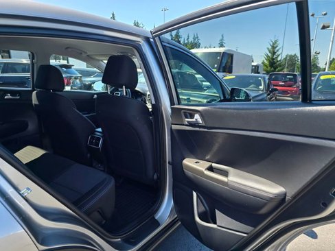 Used 2021 Kia Sportage LX w/ LX Fwd Popular Package image 16