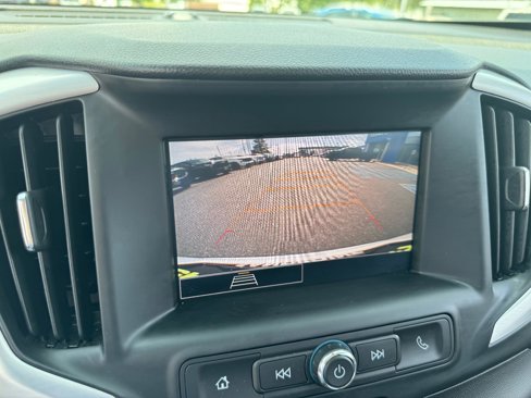Used 2024 GMC Terrain SLE image 30