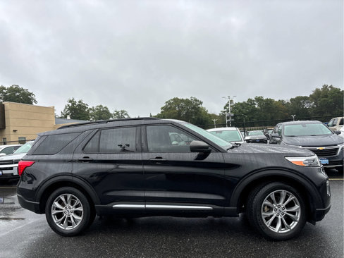 Used 2020 Ford Explorer XLT w/ Equipment Group 202A image 3