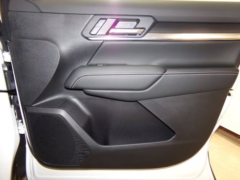 New 2026 GMC Terrain Elevation w/ LPO, Floor Liner Package image 7