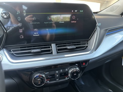 New 2025 Chevrolet Trax LT w/ Driver Confidence Package image 23