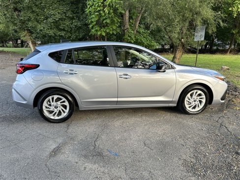 Certified 2025 Subaru Impreza 2.0i image 9