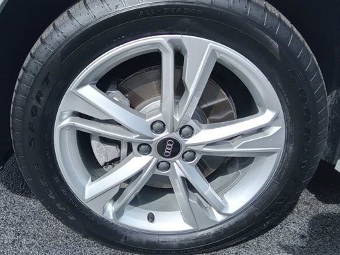 Certified 2023 Audi Q3 2.0T Premium Plus w/ Premium Plus Package image 12