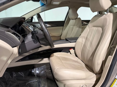 Used 2020 Lincoln MKZ Reserve w/ Elements Package image 4