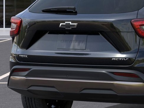 New 2025 Chevrolet Trax ACTIV w/ Driver Confidence Package image 15