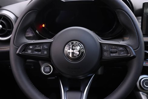 New 2024 Alfa Romeo Tonale Ti w/ Active Assist Package image 13