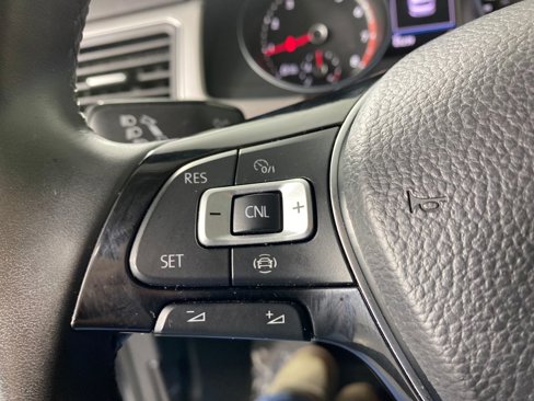 Used 2019 Volkswagen Atlas SE w/ Towing Package image 15