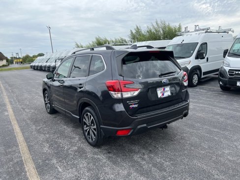 Used 2019 Subaru Forester Limited image 3