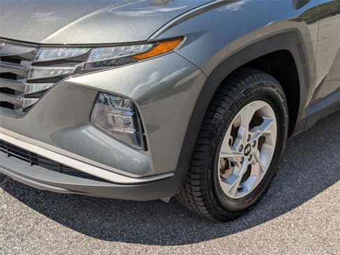 Certified 2022 Hyundai Tucson SE image 9