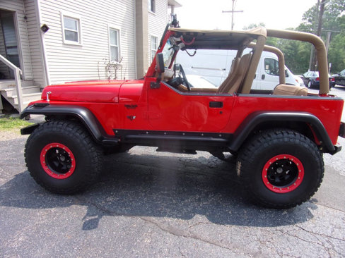 Used 1993 Jeep Wrangler S image 8