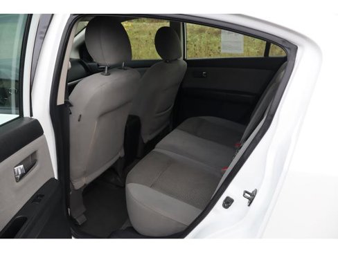 Used 2012 Nissan Sentra 2.0 SR image 7