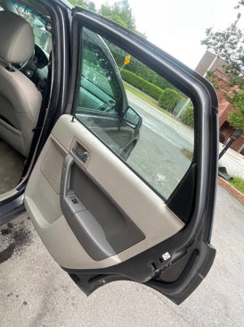 Used 2010 Ford Focus SES image 9