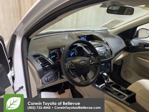 Used 2017 Ford Escape SE image 11