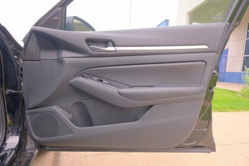Used 2023 Nissan Altima 2.5 SV image 13