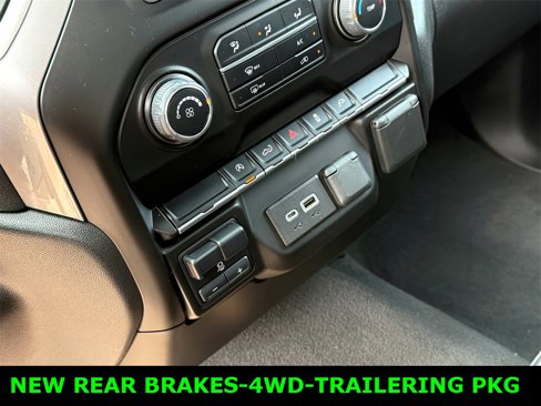 Used 2021 Chevrolet Silverado 1500 Custom w/ Safety Confidence Package image 17