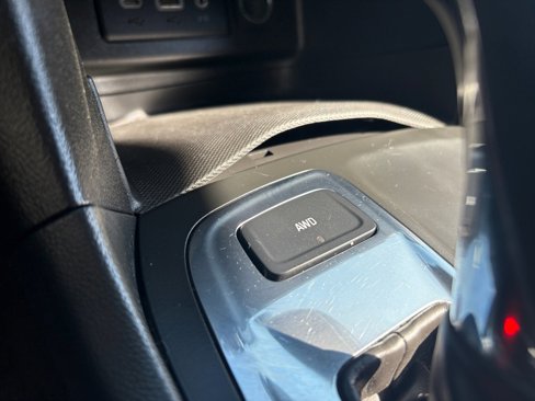 Used 2021 Chevrolet Equinox LT image 24