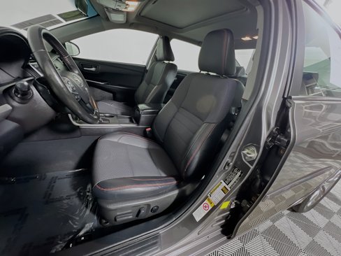 Used 2016 Toyota Camry SE image 15
