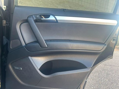 Used 2015 Audi Q7 TDI Prestige image 16