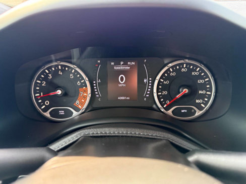 Used 2020 Jeep Renegade Latitude w/ Cold Weather Group image 16