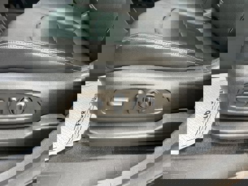 Certified 2024 GMC Terrain SLT image 19