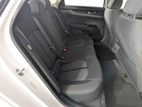 Used 2021 Kia K5 LX image 32