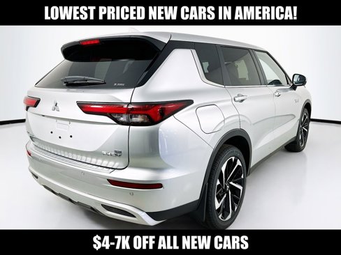 New 2024 Mitsubishi Outlander SE image 7