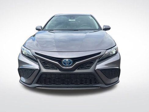 Used 2023 Toyota Camry SE image 2