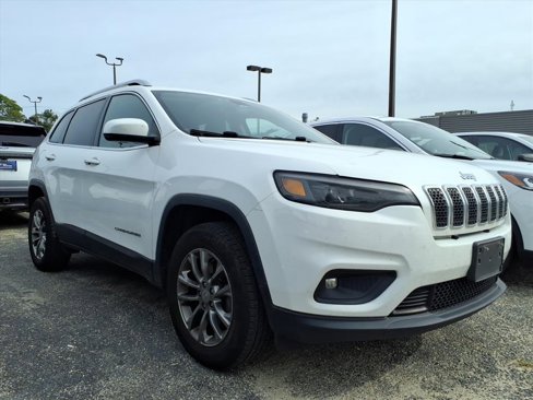 Used 2019 Jeep Cherokee Latitude Plus image 1