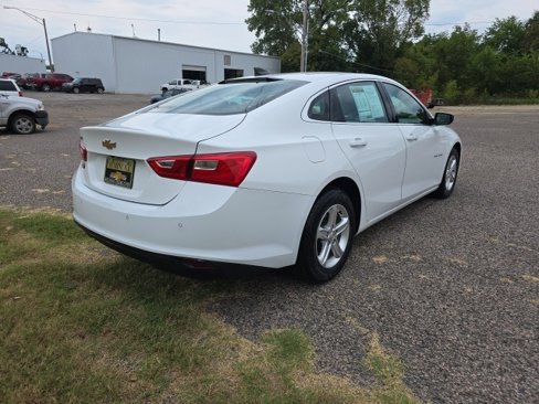 Used 2020 Chevrolet Malibu LS w/ Driver Confidence Package II image 4