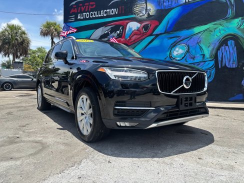 Used 2018 Volvo XC90 T6 Momentum w/ Convenience Package image 3