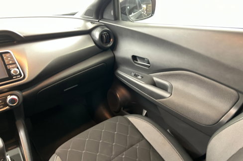 Used 2020 Nissan Kicks S image 11