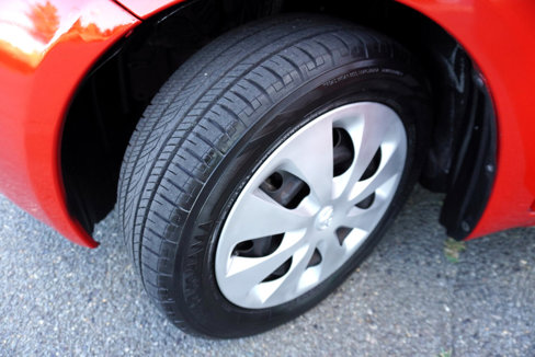 Used 2008 Toyota Yaris 2-Door Hatchback image 25