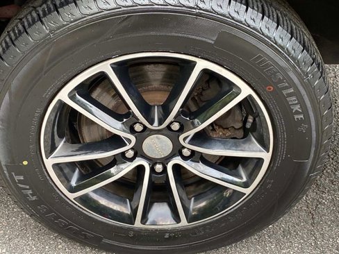 Used 2019 Dodge Grand Caravan GT image 25