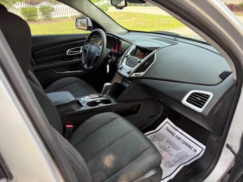 Used 2015 GMC Terrain SLE image 16