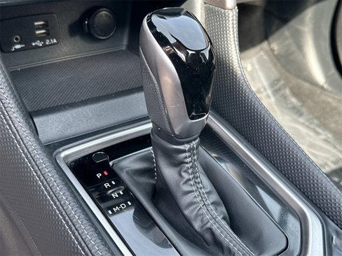 Used 2022 Subaru Forester Limited image 7
