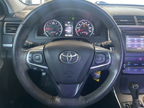 Used 2017 Toyota Camry SE image 15