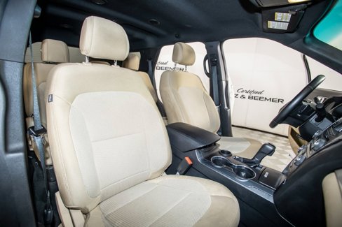 Used 2016 Ford Explorer XLT image 19