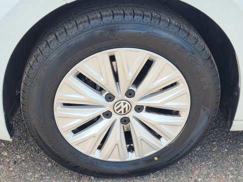 Used 2019 Volkswagen Jetta S w/ Driver Assistance Package image 17