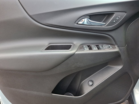 Used 2022 Chevrolet Equinox LT image 12