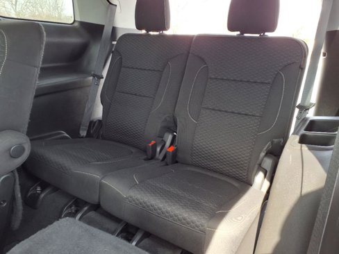 Used 2019 GMC Acadia SLE image 26