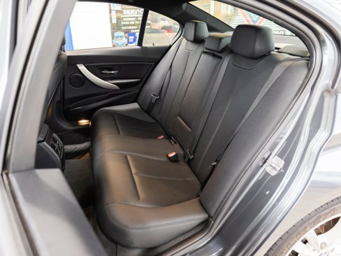 Used 2016 BMW 320i Sedan image 27