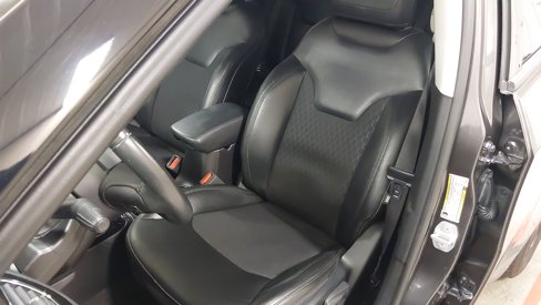 Used 2018 Jeep Compass Latitude image 22