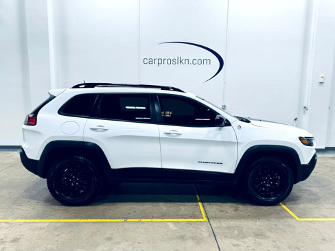 Used 2022 Jeep Cherokee Trailhawk w/ Sun, Sound & Nav Group image 8