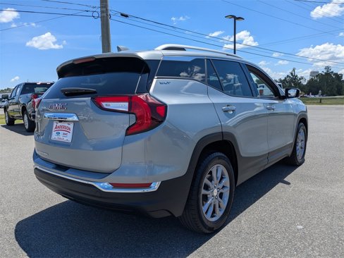 Used 2024 GMC Terrain SLT image 4