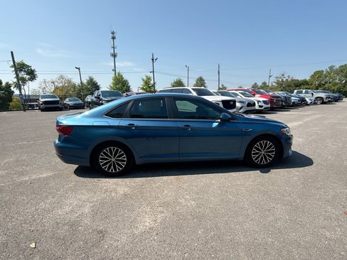 Used 2019 Volkswagen Jetta SEL image 4