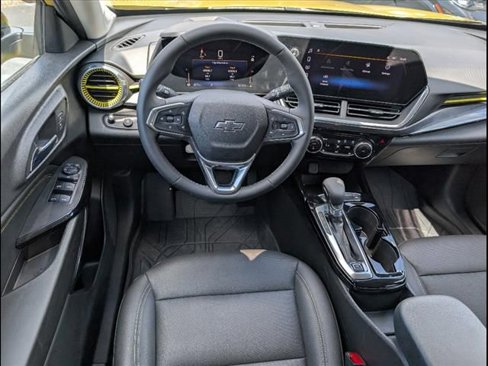 Used 2024 Chevrolet Trax ACTIV w/ Driver Confidence Package image 8