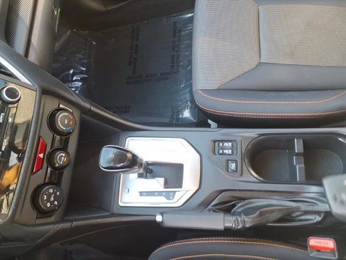 Used 2018 Subaru Crosstrek 2.0i Premium w/ Eyesight System image 26